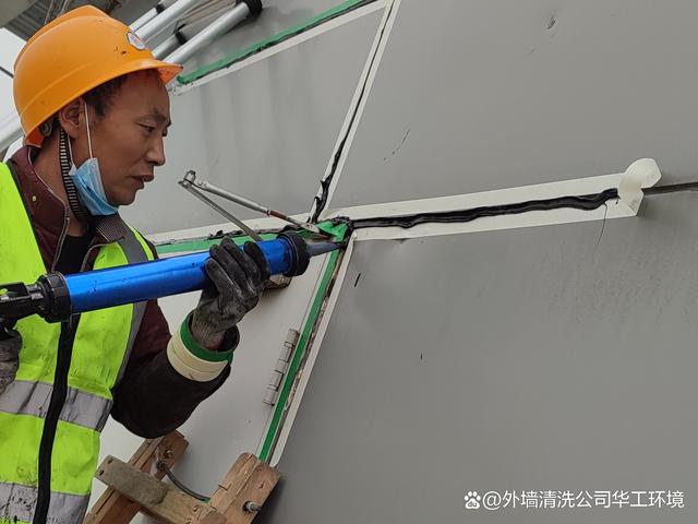 幕墙漏水反复修不好？专业公司解开三大症结